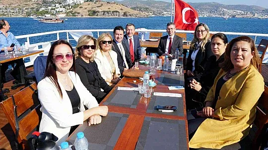 Muhtarlar Günü ve Denizciler Derneği 50. yılı kutlandı