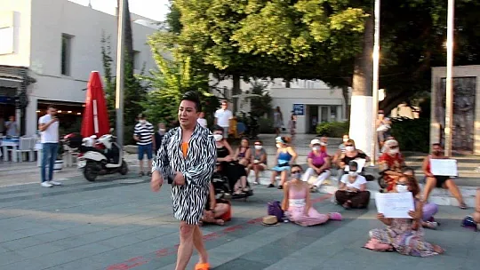 Murat Övüç eylemci kadınlar tarafından kovuldu