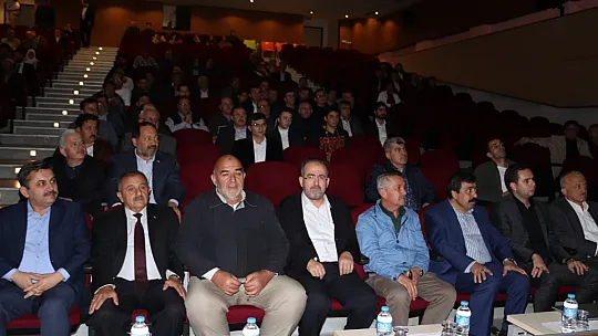 Prof. Dr. Köse, 'Helal kazanç ve kul hakkı önceliğimiz olmalı'