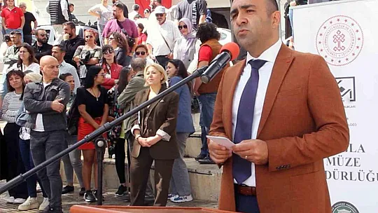 Müzeler Gününde 'Karia'dan Menteşe'ye, Menteşe'den Cumhuriyet'e Kadın' defilesi