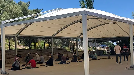 Fethiye'de Cuma Namazı Nerelerde, Nasıl Kılındı? İşte Detaylar