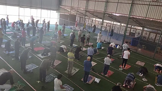 Fethiye'de Cuma Namazı Nerelerde, Nasıl Kılındı? İşte Detaylar