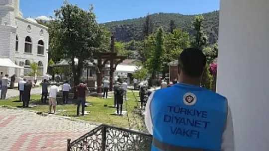 Fethiye'de Cuma Namazı Nerelerde, Nasıl Kılındı? İşte Detaylar