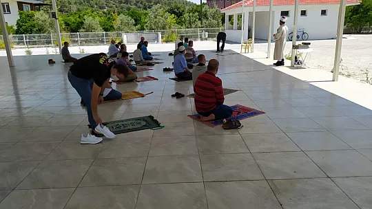 Fethiye'de Cuma Namazı Nerelerde, Nasıl Kılındı? İşte Detaylar