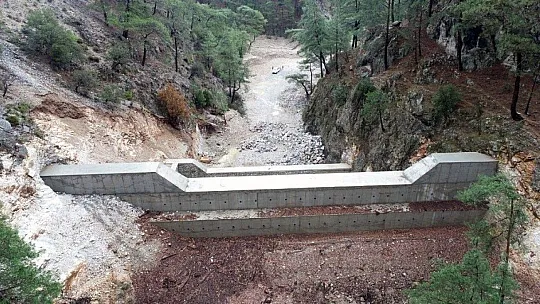 Namnam çayında ıslah çalışmaları sürüyor