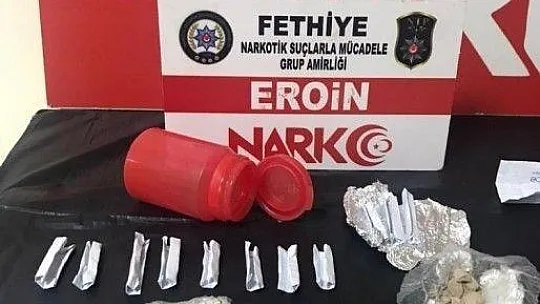 Narkotik ekipleri uyuşturucuya geçit vermiyor
