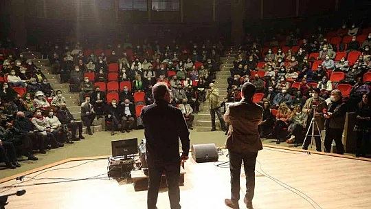 Nazım Hikmet'in 120'inci yaş günü Bodrum'da kutlandı