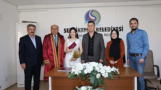 Başkan Otgöz, Genç Çiftlerin Nikah Akitlerini Gerçekleştirdi