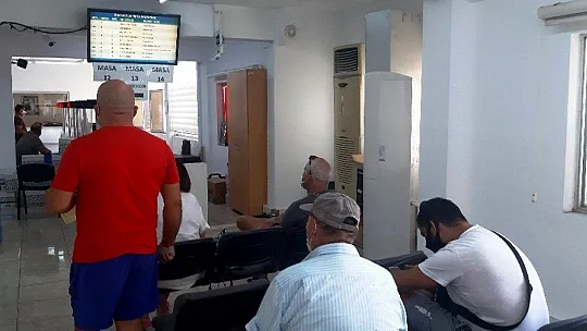 Nüfus patlaması yaşanan turizm cennetinde yazlıkçılar nüfuslarını Bodrum'a aldırıyor