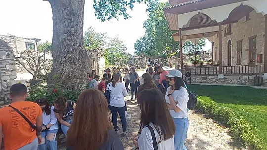 Öğrenciler eğitim öğretim yılını kültür gezileriyle tamamlıyor