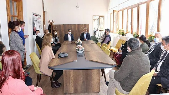 Olçum: 'Eğitim çalışanlarının aşılanmasına hız verilmelidir'