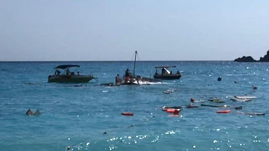 Ölüdeniz açıklarında batan teknedeki tüm yolcular kurtarıldı
