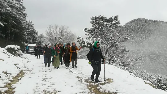 Fethiye Tabiat Kadınlarından Karda Yürüyüş