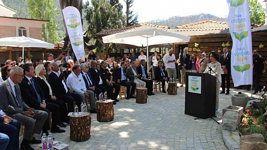 Opet, orman yangınlarından zarar gören köyleri yeniden inşa ediyor