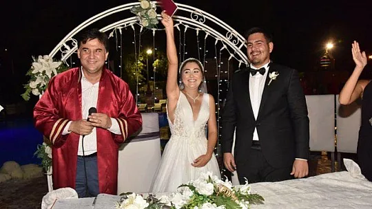 YEŞİM VE BERK'İN EN MUTLU GÜNÜ