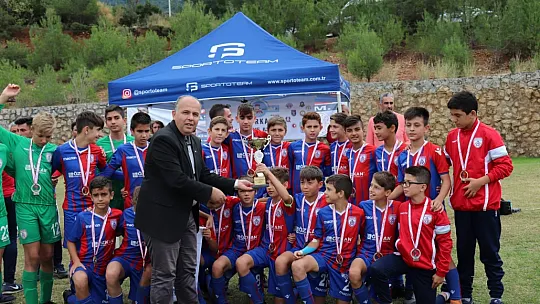 Fethiye Junior Cup'da ödül töreni gerçekleşti