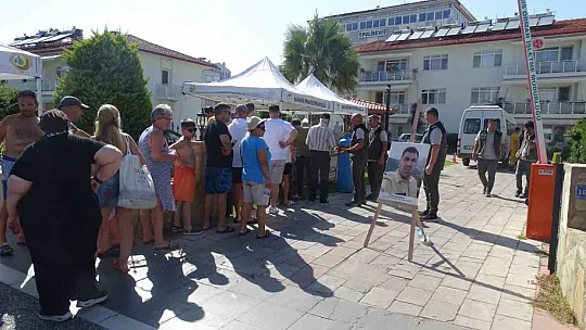 2 yıl önce yangında vefat eden arkadaşlarını unutmadılar