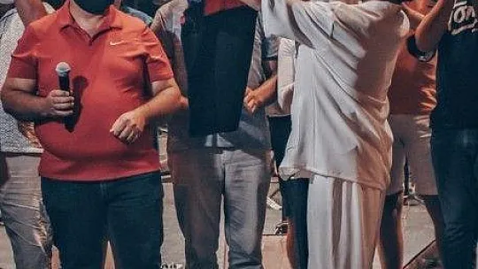 Orman yangınlarına müdahale eden itfaiyeciler Buray konserinde buluştu