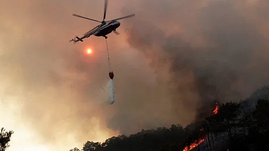 Orman yangınlarında 6 uçak 39 helikopter görev aldı