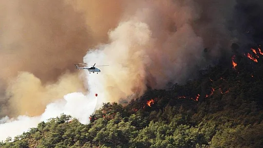 Orman yangınlarında 6 uçak 39 helikopter görev aldı