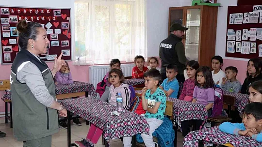 Ormancılardan okullarda yangın eğitimi