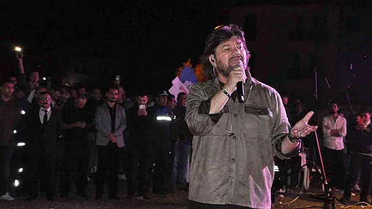 200 MİLYON LİRALIK CUMHURİYET HEDİYESİ GİBİ AÇILIŞ