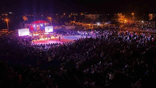 200 MİLYON LİRALIK CUMHURİYET HEDİYESİ GİBİ AÇILIŞ