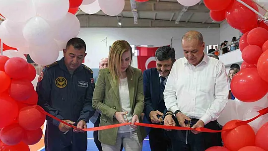 Kursiyerlerin yılsonu sergisi gerçekleşti