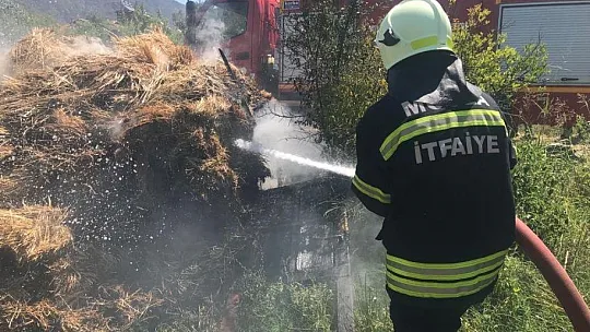 Ortaca'da saman balyaları yandı
