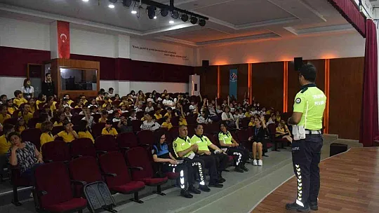 Ortaca'da trafik polisleri engelli öğrencilerle bir araya geldi