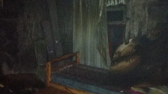 Ortaca'daki yangında ev kullanılamaz hale geldi