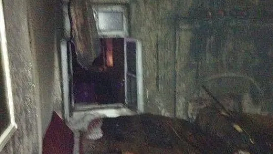 Ortaca'daki yangında ev kullanılamaz hale geldi