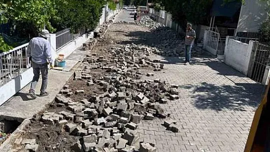 Yolların bakım çalışmaları devam ediyor