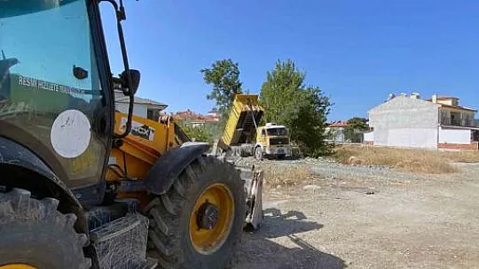 Yolların bakım çalışmaları devam ediyor