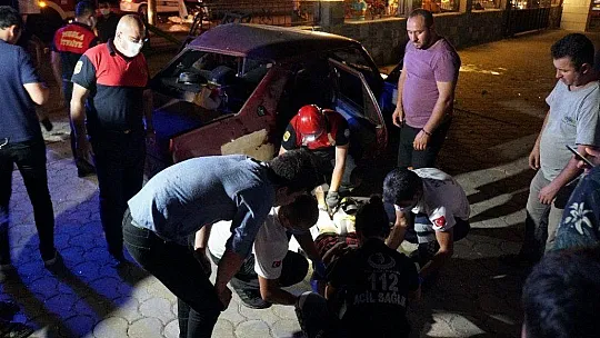 Ortalığı savaş alanına çevirdi, yaralıları otomobilde bırakıp kaçtı