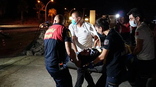 Ortalığı savaş alanına çevirdi, yaralıları otomobilde bırakıp kaçtı