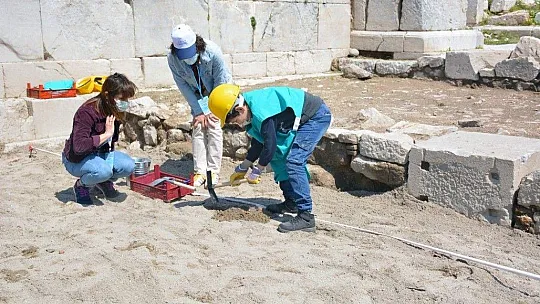 Otizmli çocuklar Knidos'ta kazı yaptı