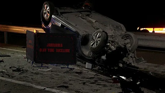 Otomobil kamyona arkadan çarptı: 1 ölü