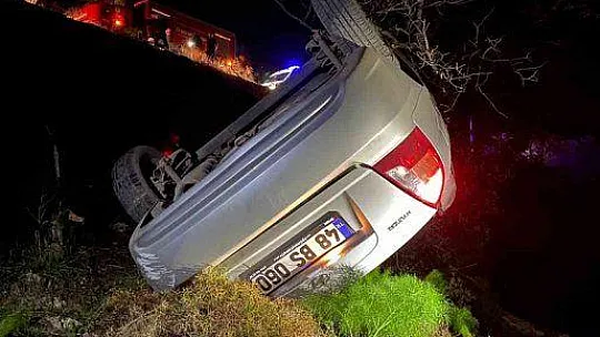 OTOMOBİL ŞARAMPOLE DÜŞTÜ