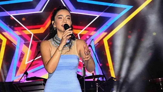 Öykü Gürman'dan hayranlarına müjde