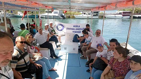 Özel Bireylere Tekne Turu