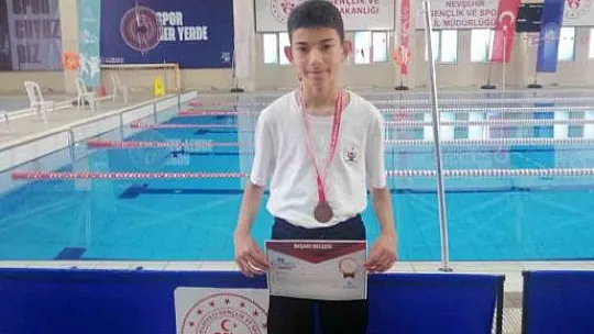 Özel sporcular, kulaçlarıyla Muğla'ya şampiyonluk getirdi