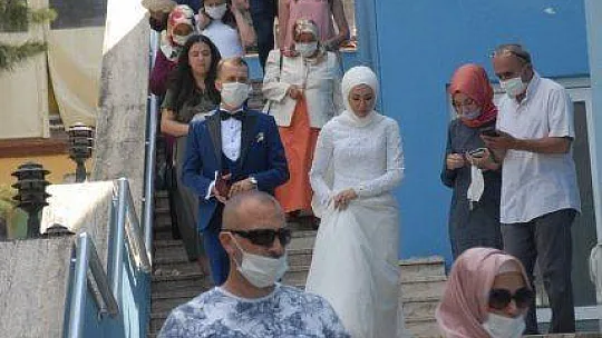 Fethiye'de 75 Günde 182 Nikah Kıyıldı