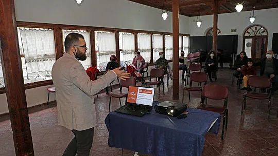 Pandemi döneminde çocukların dil gelişimi riske girmesin 