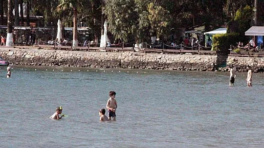 Pastırma yazında deniz keyfi