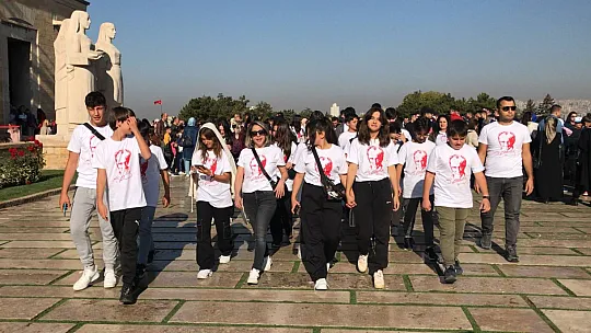 Fethiye ve Seydikemerli öğrenciler Ata'nın huzuruna çıktı