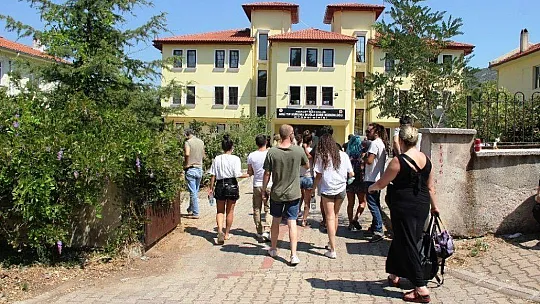 Pınar'ın ailesi cenazeyi bekliyor