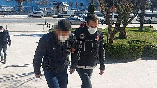 Polisin 'şok' uygulamasına takılan 4 kişiden 2'si tutuklandı