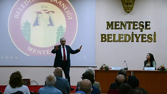 Prof. Dr. Aydın ve Yazar Ezmeci Okurlarıyla Buluştu