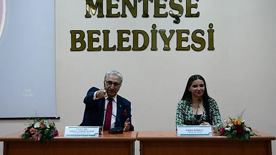 Prof. Dr. Aydın ve Yazar Ezmeci Okurlarıyla Buluştu